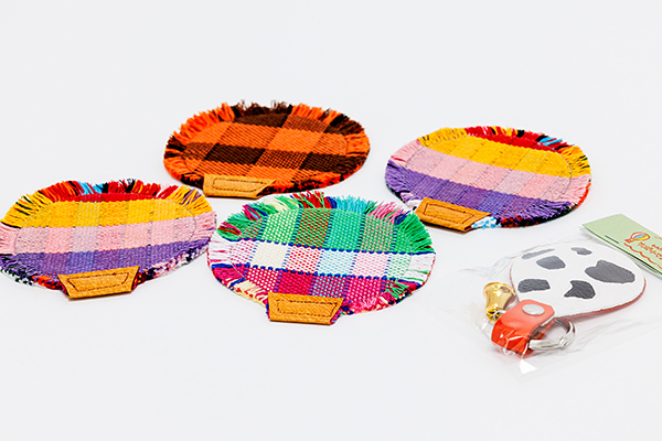 バルーンコースター＆牛柄キーホルダーセット（思いやり型返礼品）